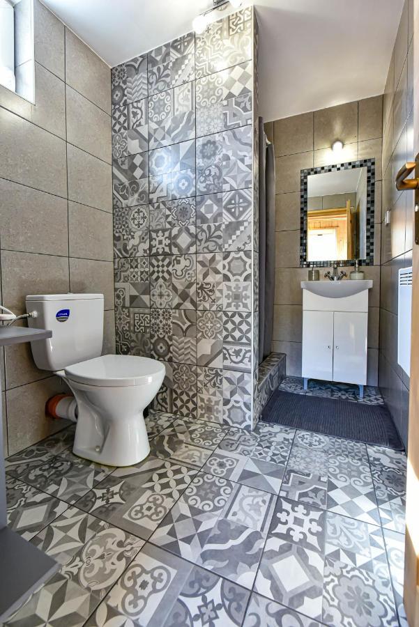 Fekete Rigo Vendeghaz Apartment Egerszalok Bagian luar foto