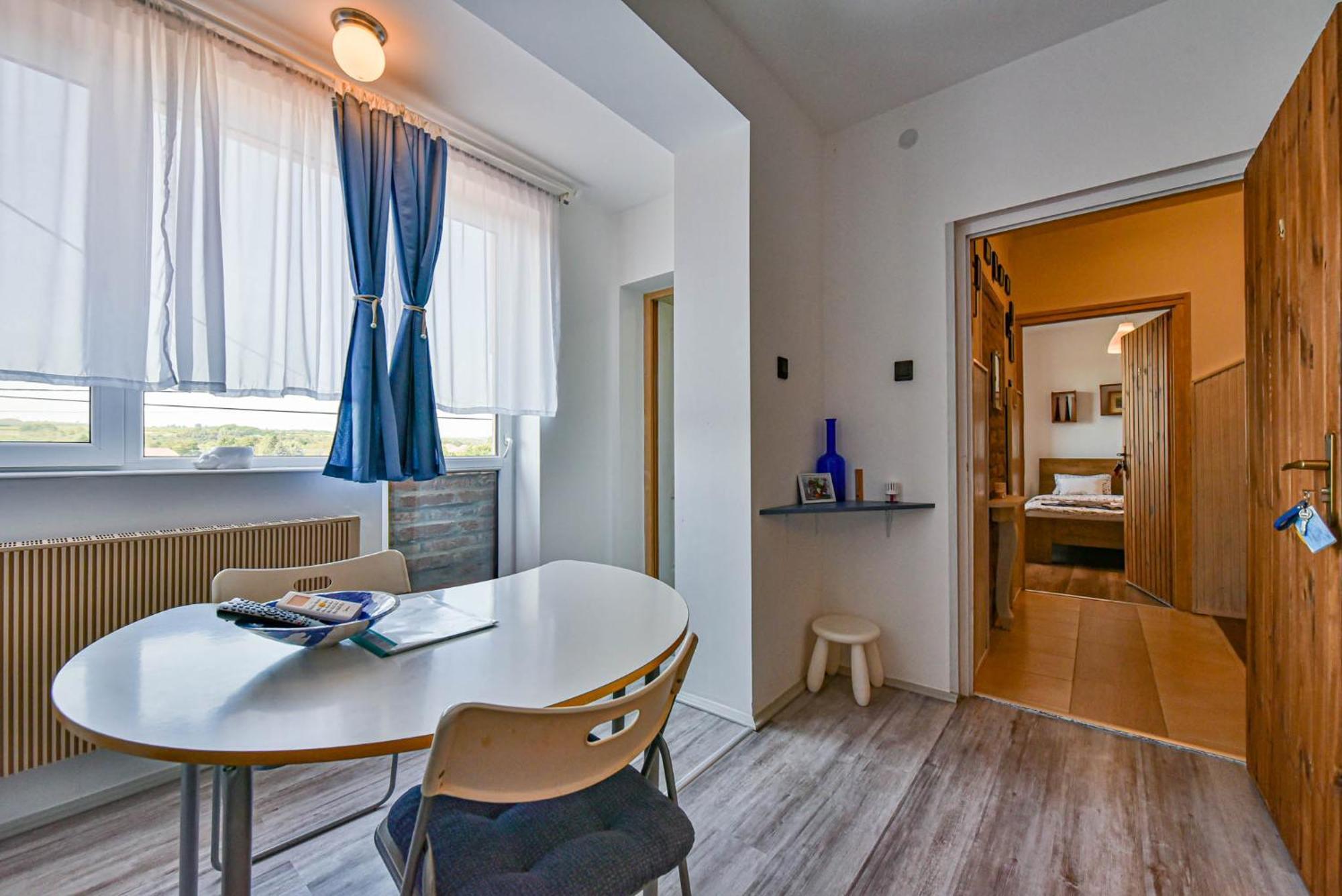 Fekete Rigo Vendeghaz Apartment Egerszalok Bagian luar foto